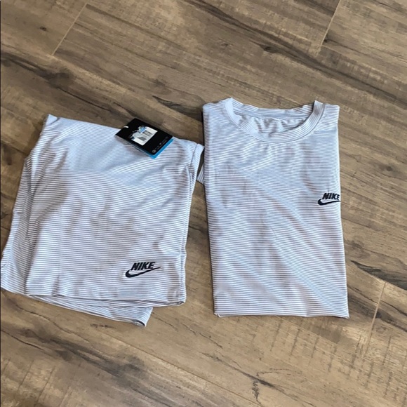 2pcs of nike sport blouse and short - Picture 8 of 8